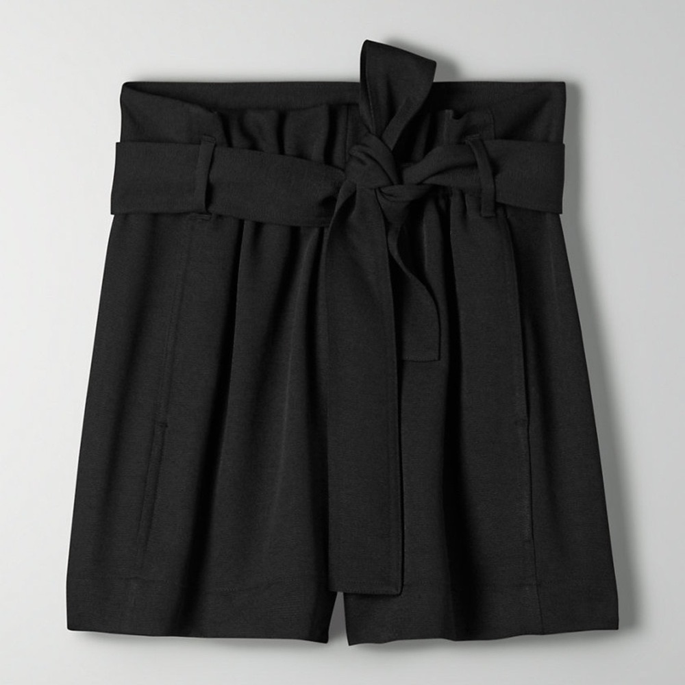 Wilfred Paperbag Shorts Black